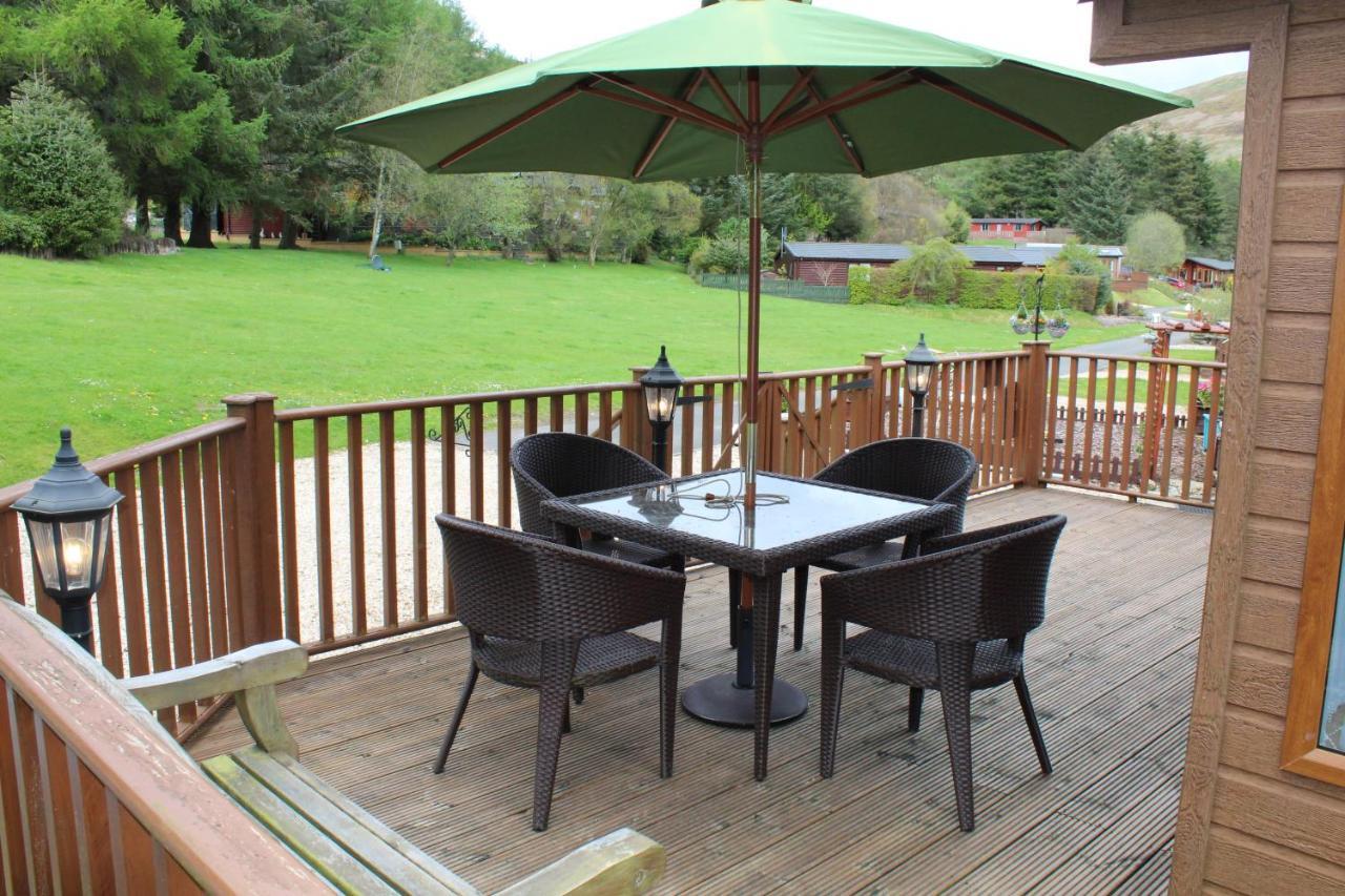 Lazy Days Lodge Glendevon Extérieur photo